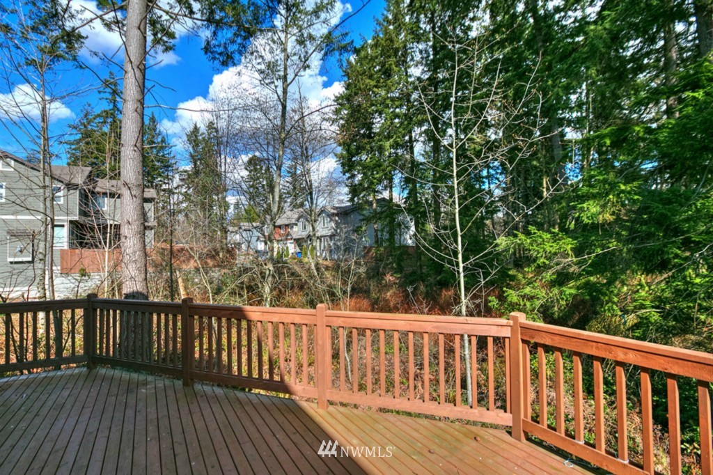 502 Jericho Avenue Northeast Renton, WA 98059 - Photo 3 of 12 Gallery Image 3