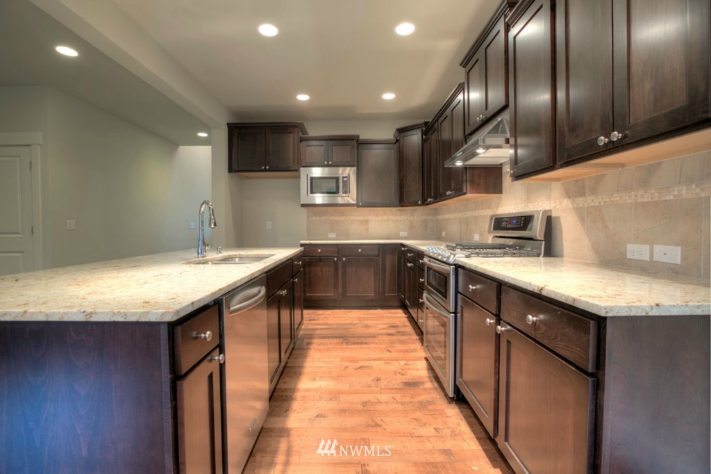 502 Jericho Avenue Northeast Renton, WA 98059 - Photo 6 of 12 Gallery Image 6