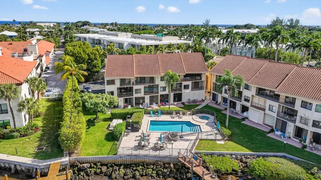$750,000 | 1111 George Bush Boulevard, Unit L, Delray Beach, FL 33483
