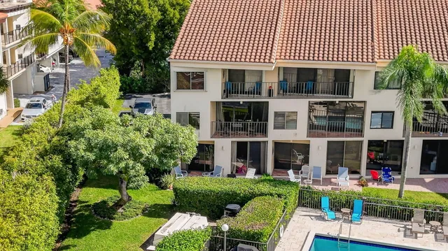 $750,000 | 1111 George Bush Boulevard, Unit L, Delray Beach, FL 33483