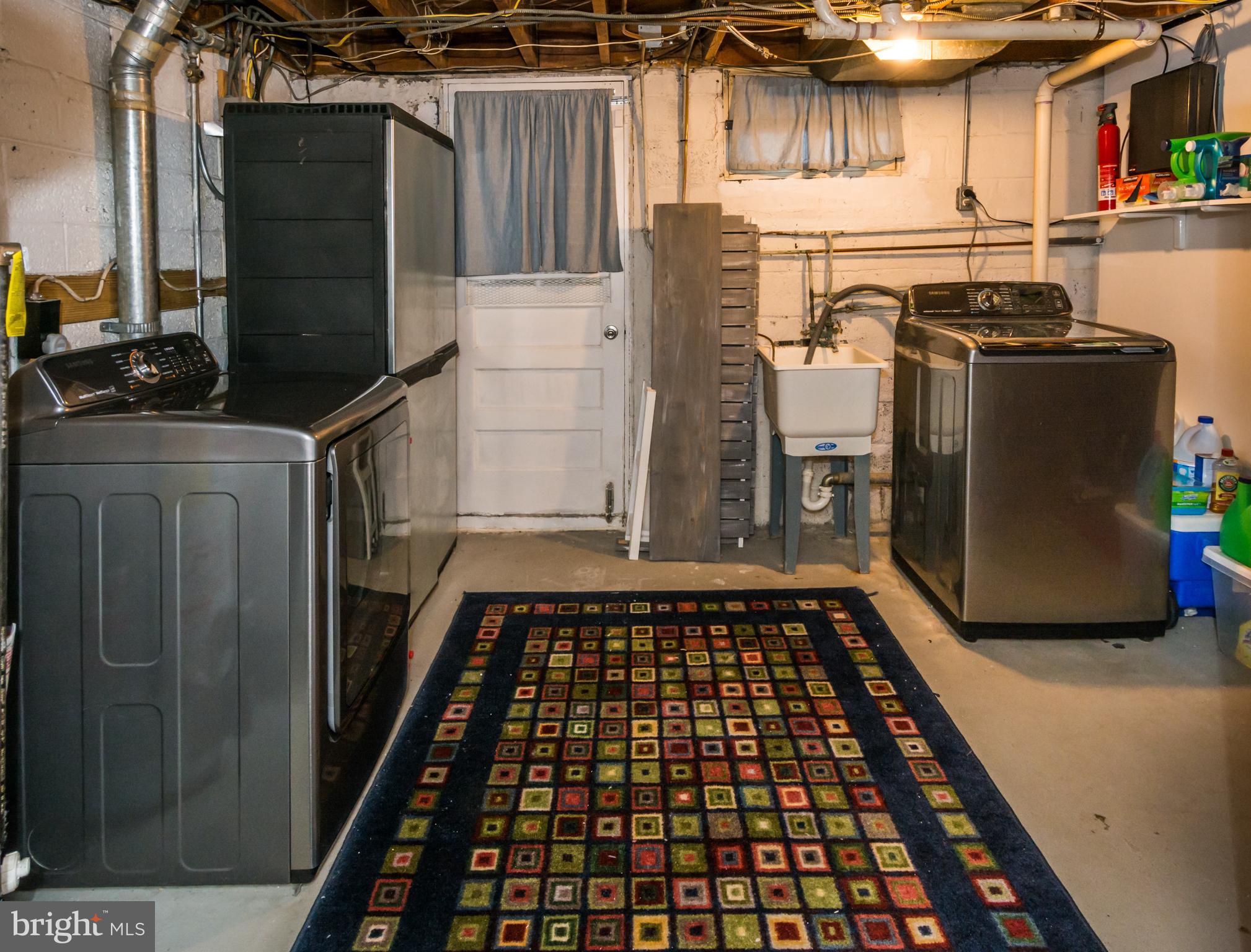 1611 Loch Ness Road Towson, MD 21286 - Photo 26 of 27 New Samsung washer/dryer included