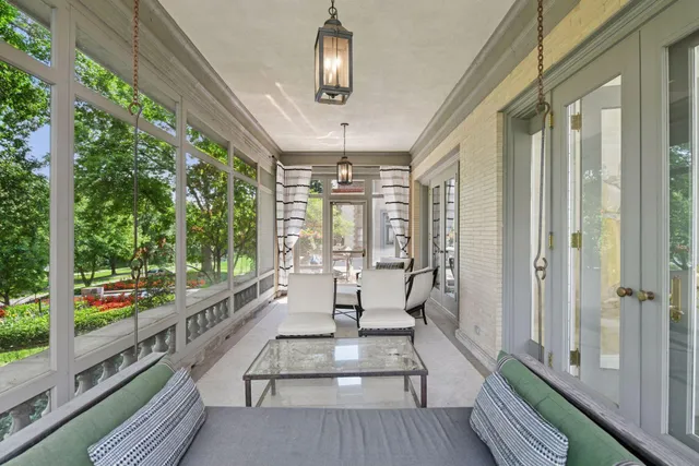 $3,995,000 | 2218 West Lake Of The Isles Parkway, Minneapolis, MN 55405