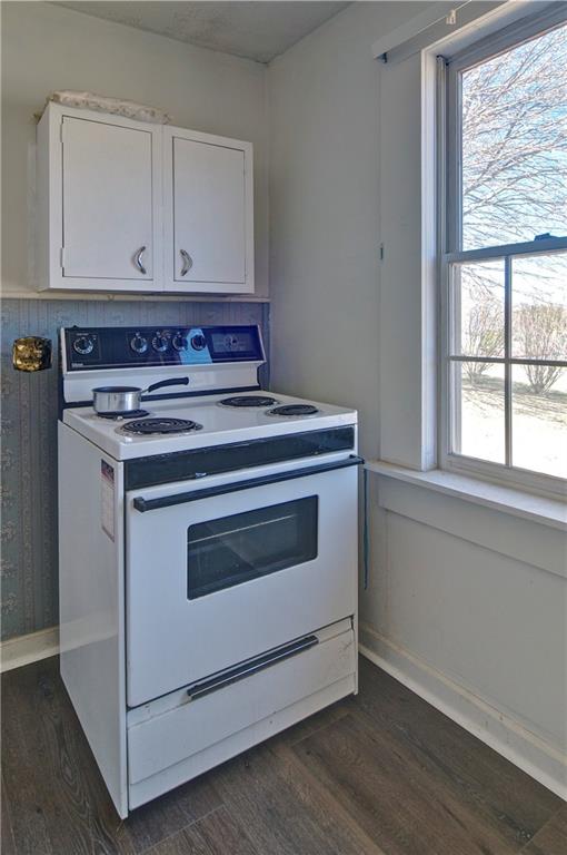 2165 Townsend Mill Road Young Harris, GA 30582 - Photo 20 of 32 a stove top oven sitting inside of a kitchen