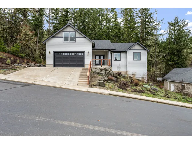 $549,900 | 1230 Holly Avenue, Cottage Grove, OR 97424