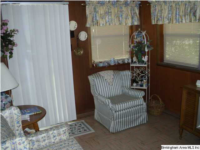 405 Elm Street Southwest Bessemer, AL 35022 - Photo 4 of 12