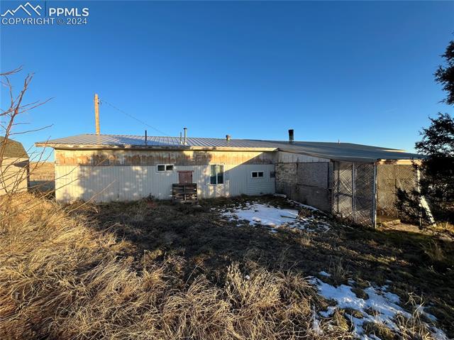 1475 North Curtis Road Colorado Springs, CO 80930 - Photo 3 of 13 View of back of property