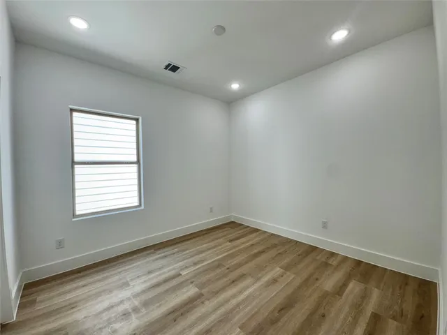 $399,900 | 1504 Griffin Street, Houston, TX 77009