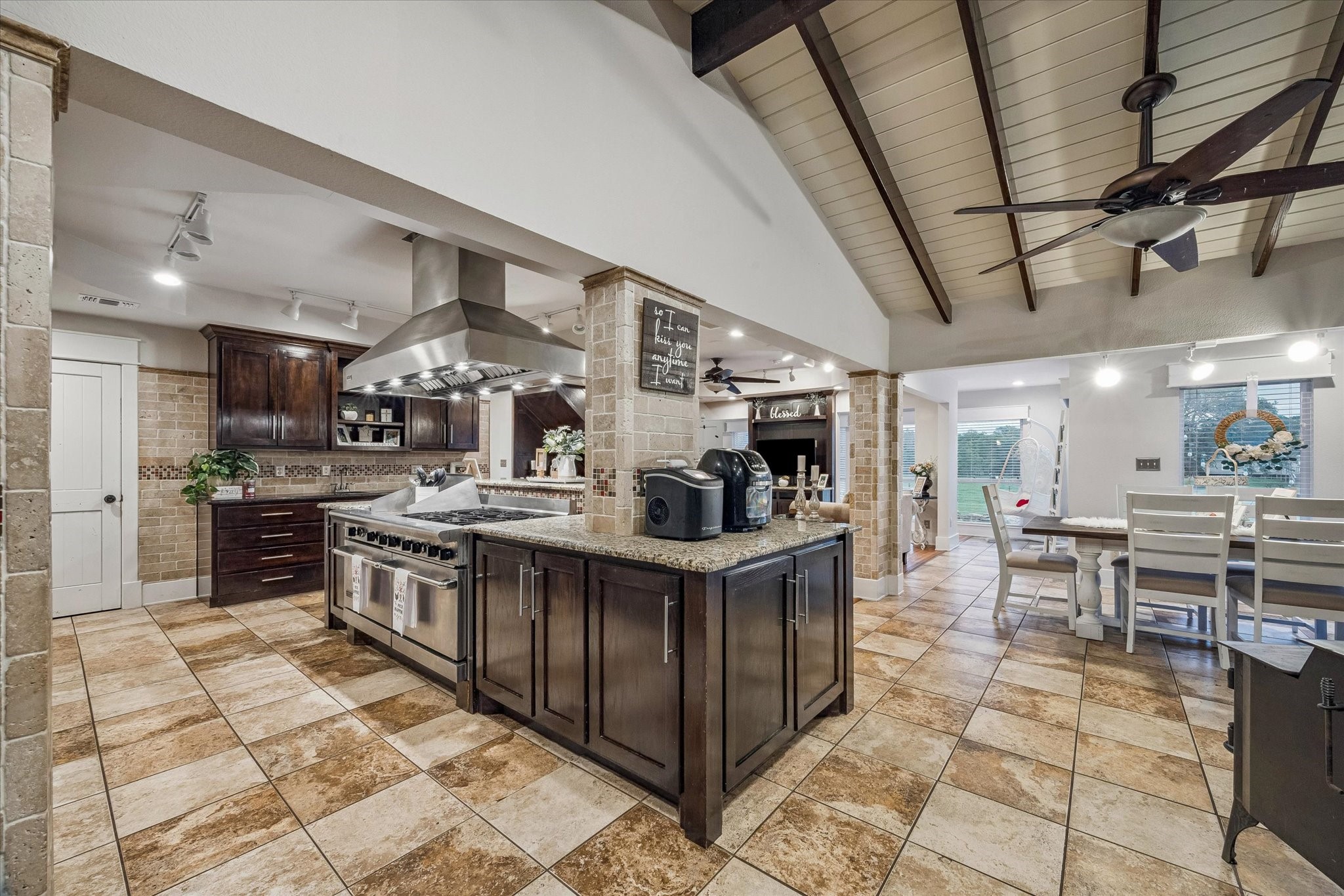 3515 County Road 36 Angleton, TX 77515 - Photo 13 of 50 a kitchen with stainless steel appliances granite countertop lots of counter top space