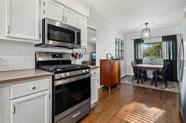 $315,000 | 6121 West 54th Terrace, Mission, KS 66202