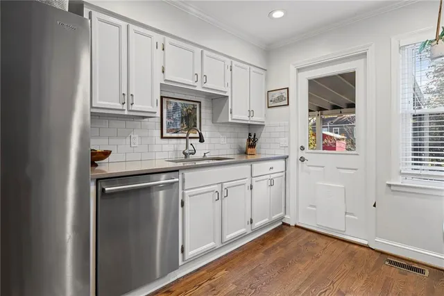 $315,000 | 6121 West 54th Terrace, Mission, KS 66202