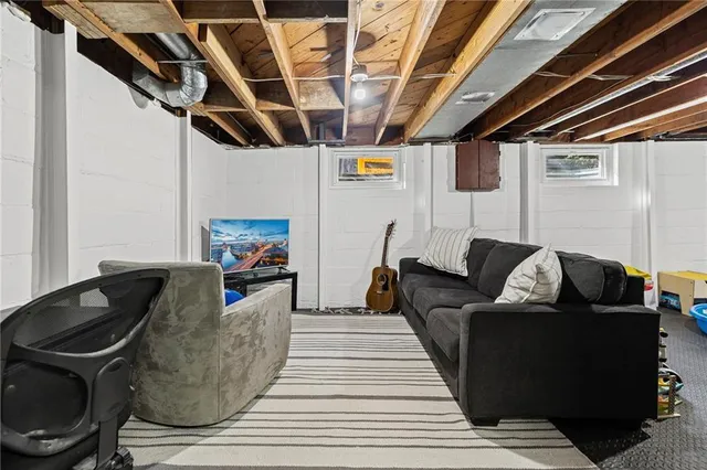 $315,000 | 6121 West 54th Terrace, Mission, KS 66202