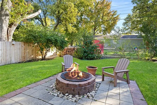 $315,000 | 6121 West 54th Terrace, Mission, KS 66202