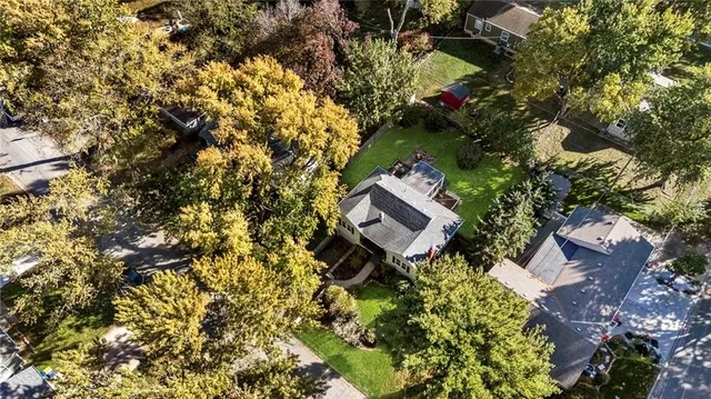 $315,000 | 6121 West 54th Terrace, Mission, KS 66202