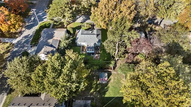 $315,000 | 6121 West 54th Terrace, Mission, KS 66202