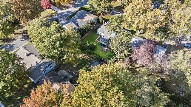 $315,000 | 6121 West 54th Terrace, Mission, KS 66202