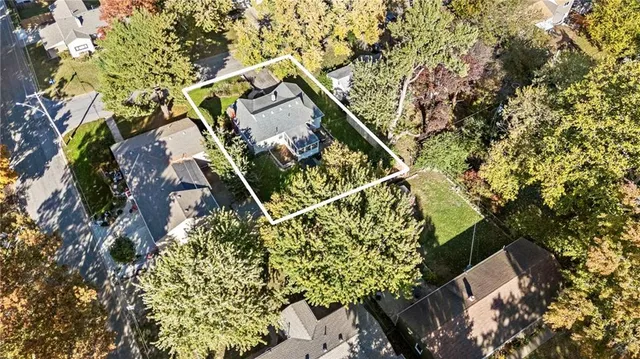 $315,000 | 6121 West 54th Terrace, Mission, KS 66202