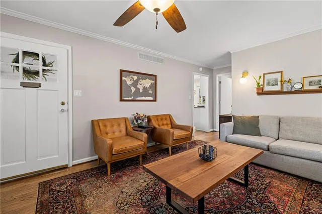 $315,000 | 6121 West 54th Terrace, Mission, KS 66202