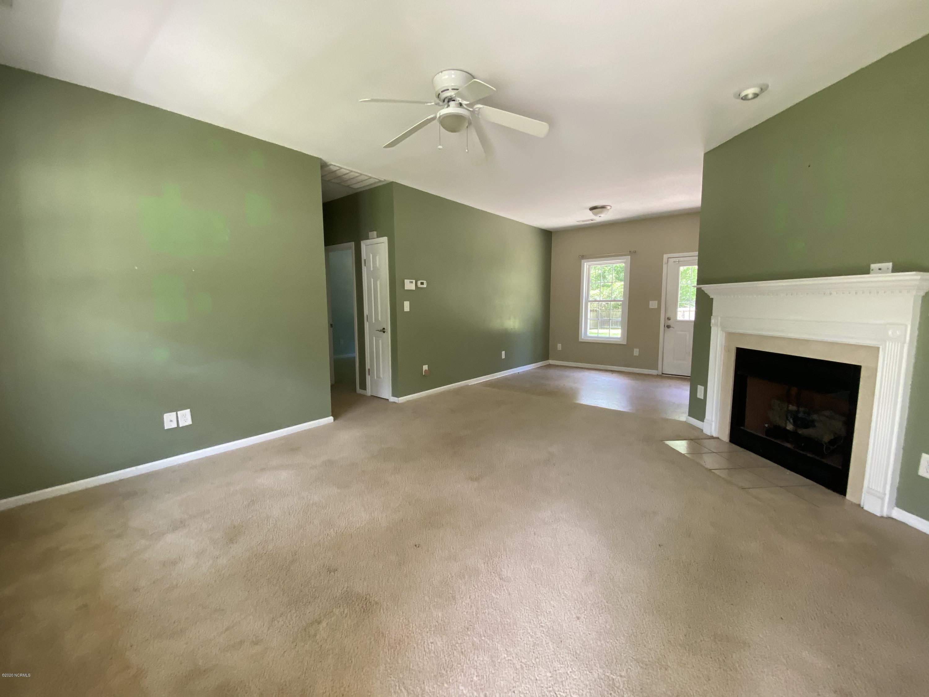 272 Graytown Road Jacksonville, NC 28540 - Photo 3 of 25 IMG_2217