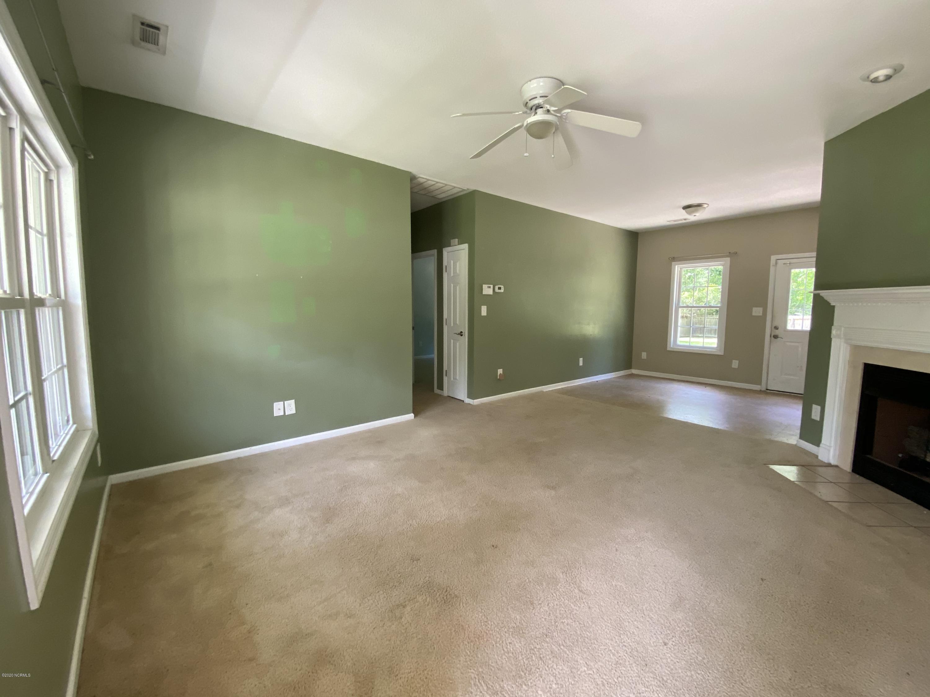 272 Graytown Road Jacksonville, NC 28540 - Photo 4 of 25 IMG_2218