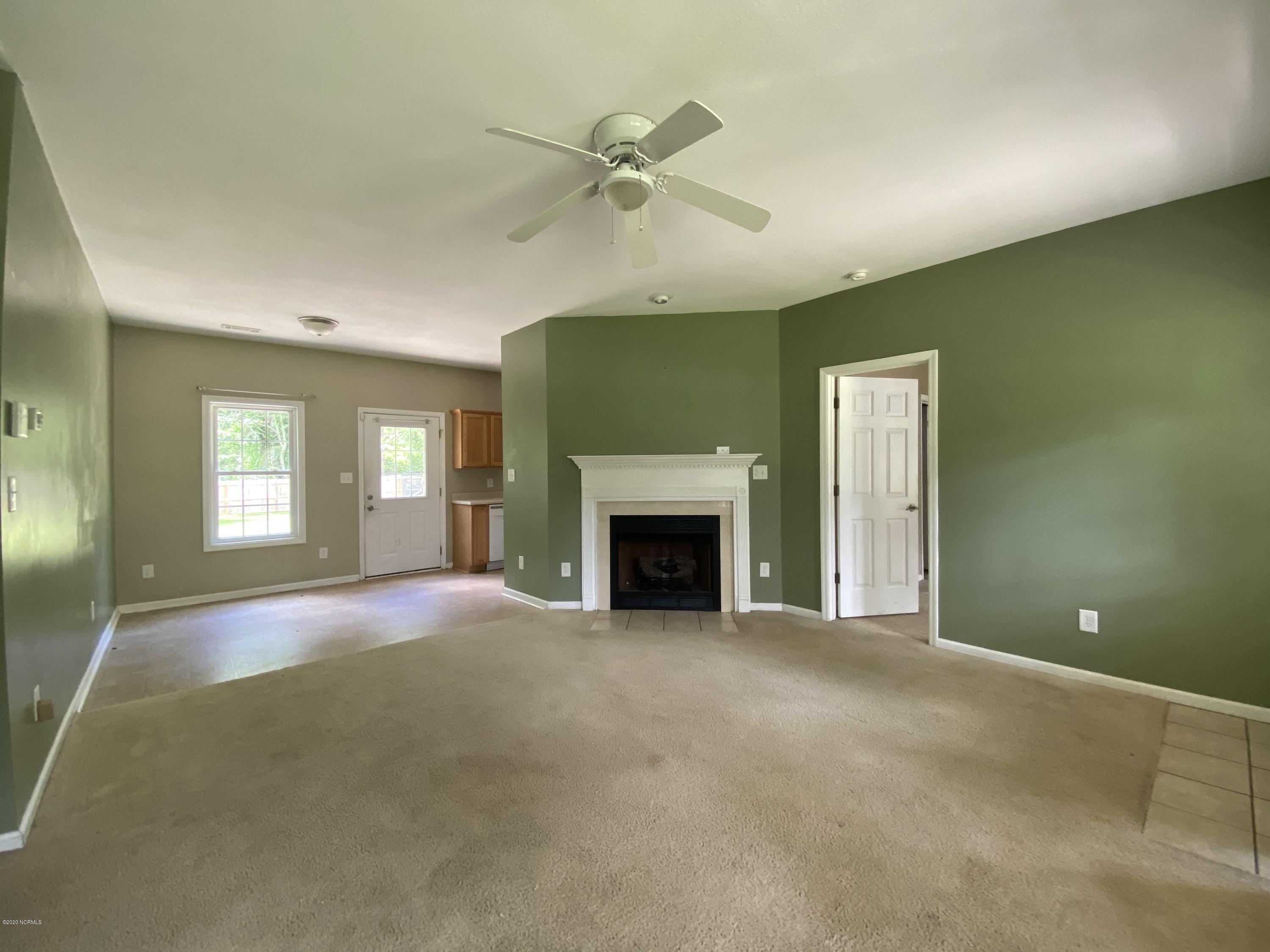 272 Graytown Road Jacksonville, NC 28540 - Photo 5 of 25 IMG_2219