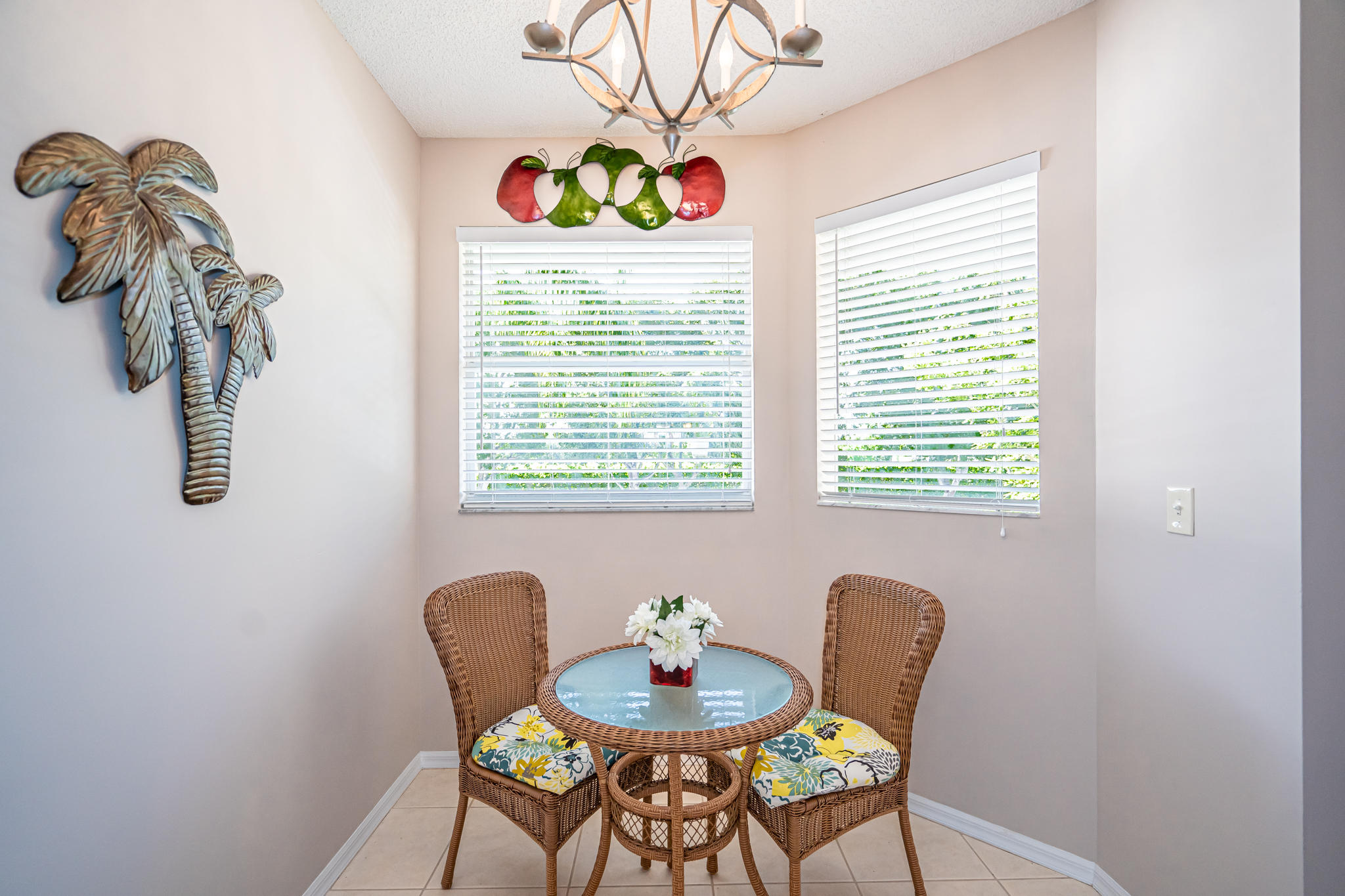 27 Royal Palm Way, Unit 202 Boca Raton, FL 33432 - Photo 8 of 23 cups-05