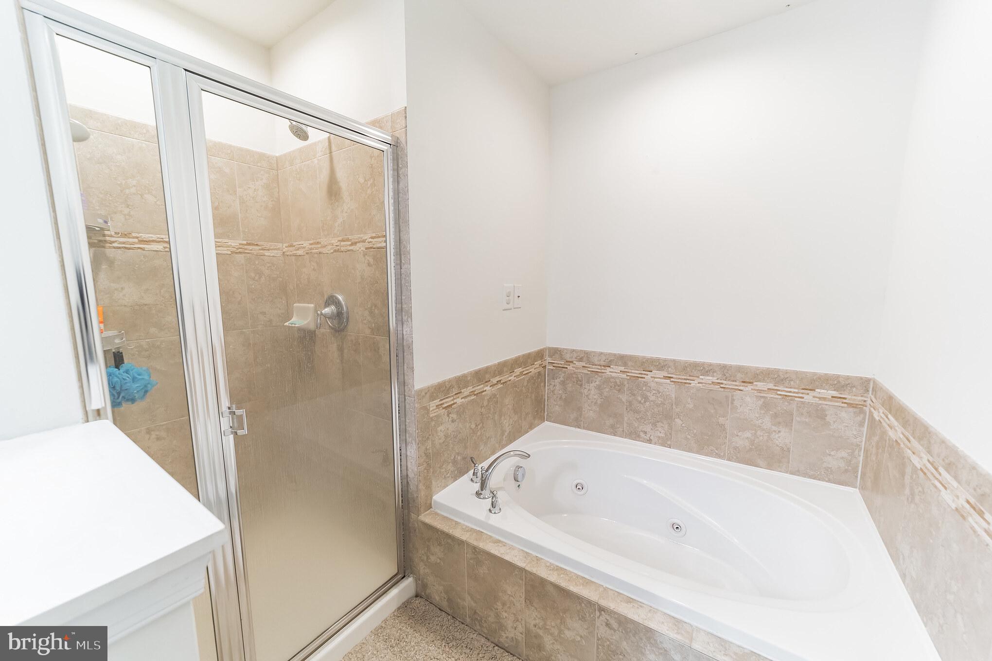 177 Tulsk Road Avondale, PA 19311 - Photo 18 of 30 Master Bathroom