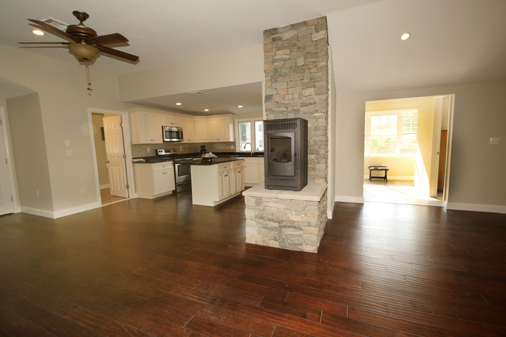 81 Burroughs Road North Reading, MA 01864 - Photo 11 of 29 Gallery Image 11