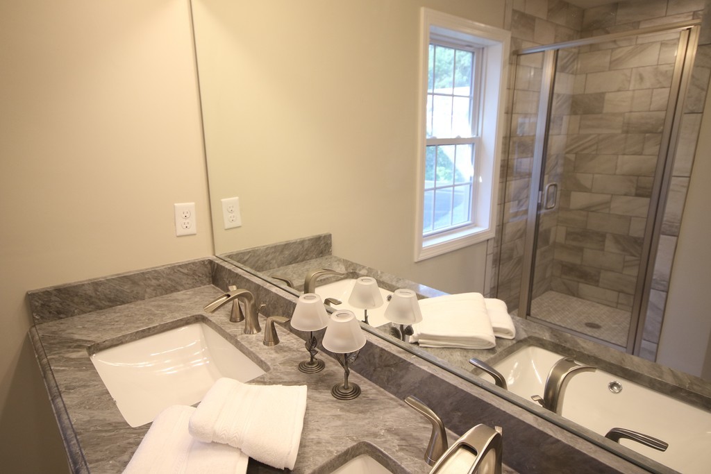81 Burroughs Road North Reading, MA 01864 - Photo 17 of 29 Gallery Image 17