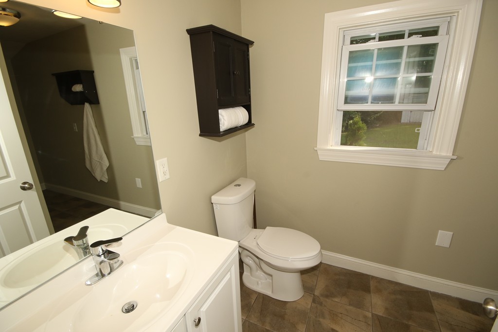 81 Burroughs Road North Reading, MA 01864 - Photo 25 of 29 Gallery Image 25