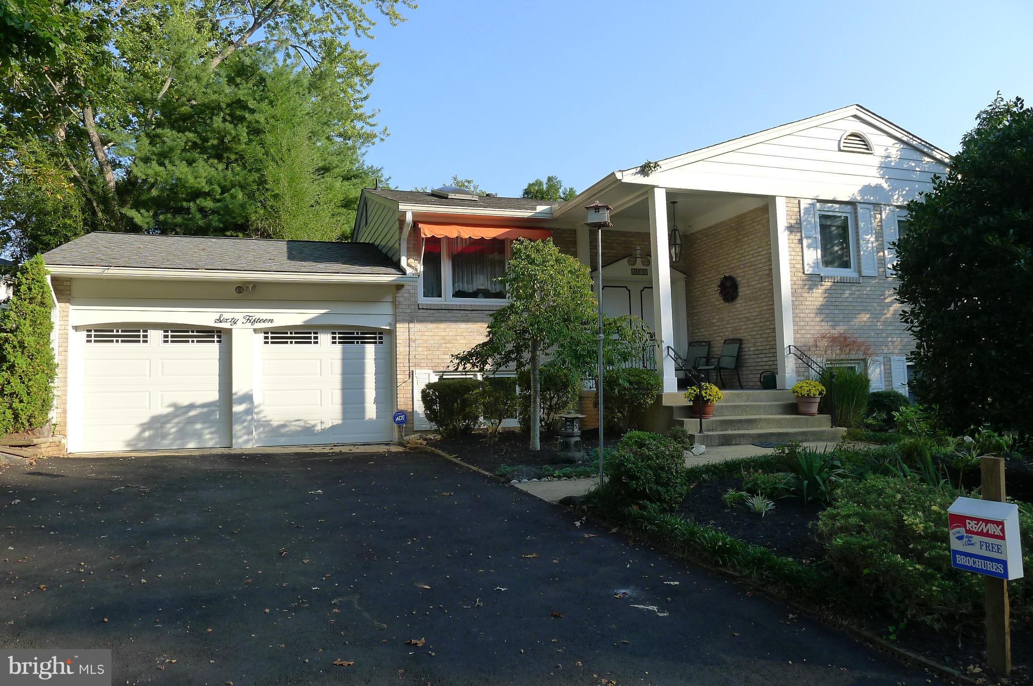 6015 Commack Court Springfield, VA 22152 - Photo 28 of 28 Exterior (Front)