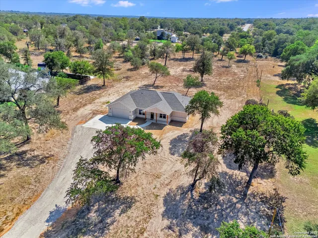$515,000 | 506 East Cr 6868, Natalia, TX 78059