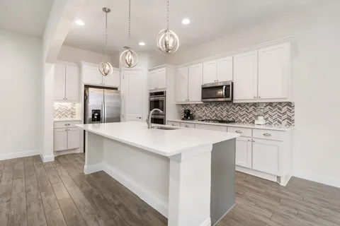 $649,900 | 2304 Arroyo Grande, Leander, TX 78641