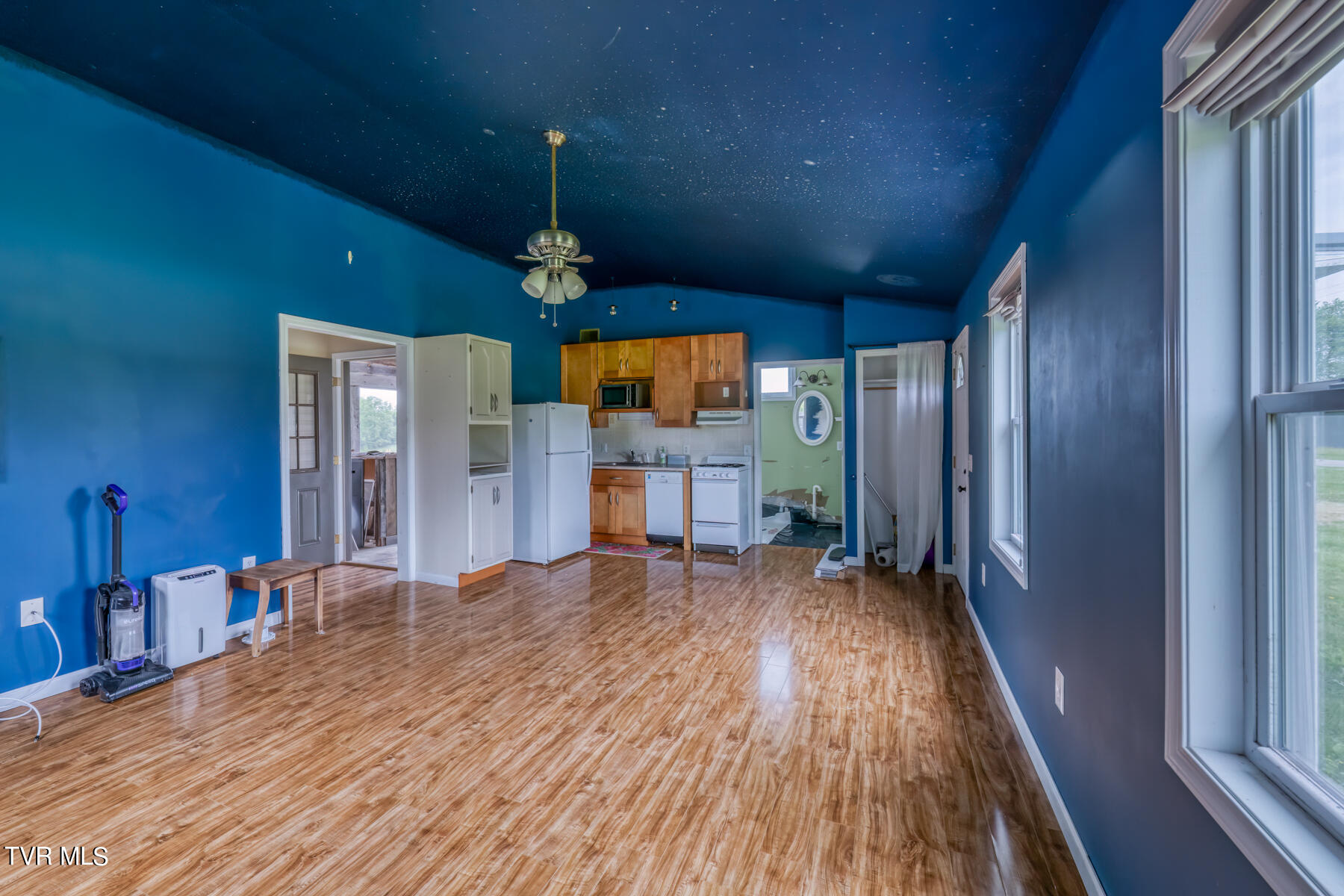 2140 Kenneytown Road Greeneville, TN 37745 - Photo 17 of 20 2140 Kennytown Rd-14