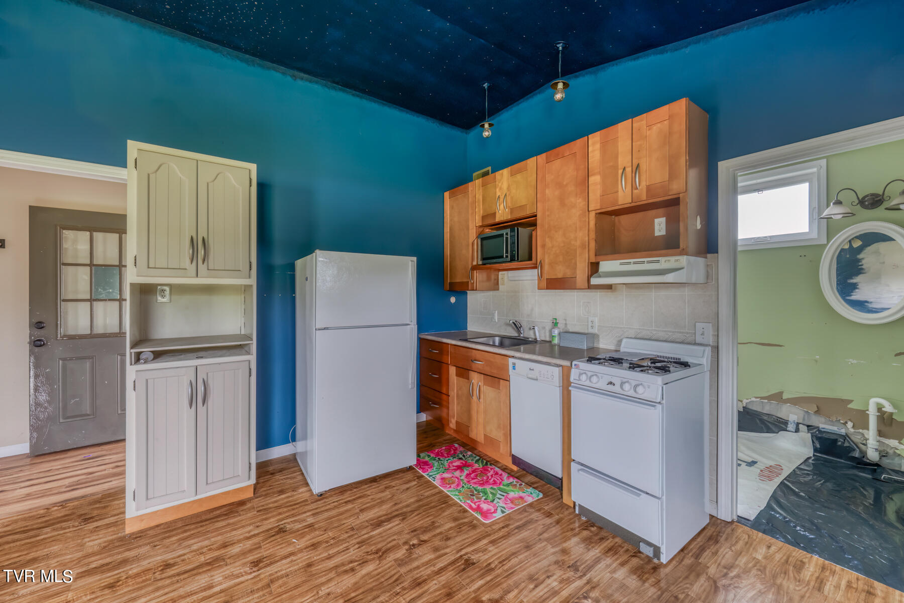 2140 Kenneytown Road Greeneville, TN 37745 - Photo 4 of 20 Kitchen