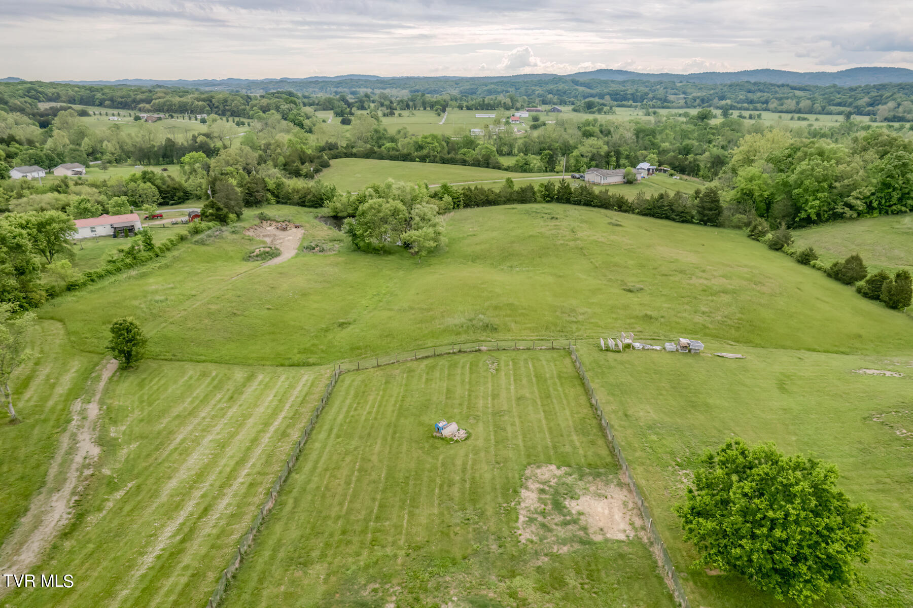 2140 Kenneytown Road Greeneville, TN 37745 - Photo 9 of 20 View