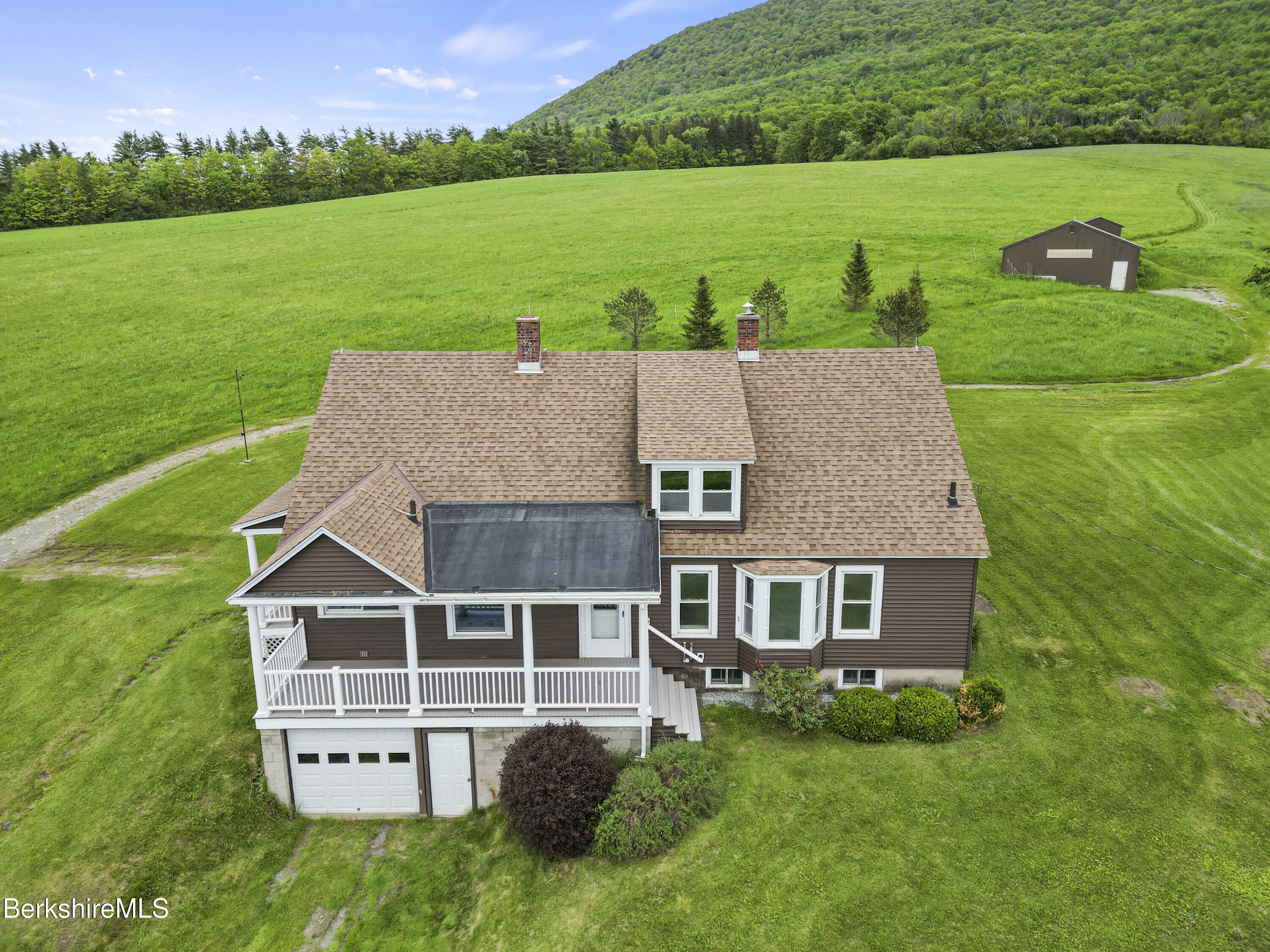 860 Stratton Road Williamstown, MA 01267 - Photo 11 of 63 West facade
