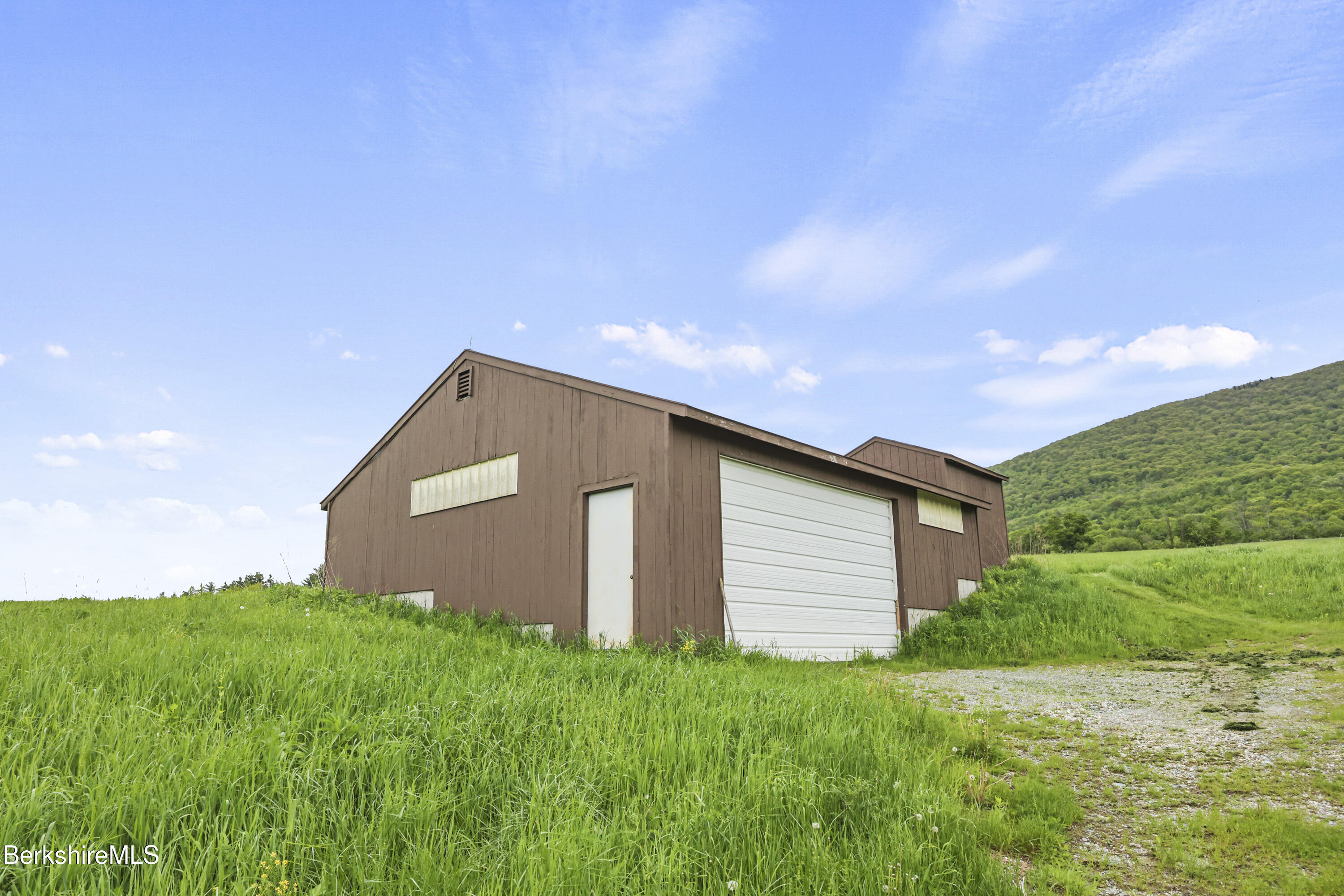 860 Stratton Road Williamstown, MA 01267 - Photo 14 of 63 Barn