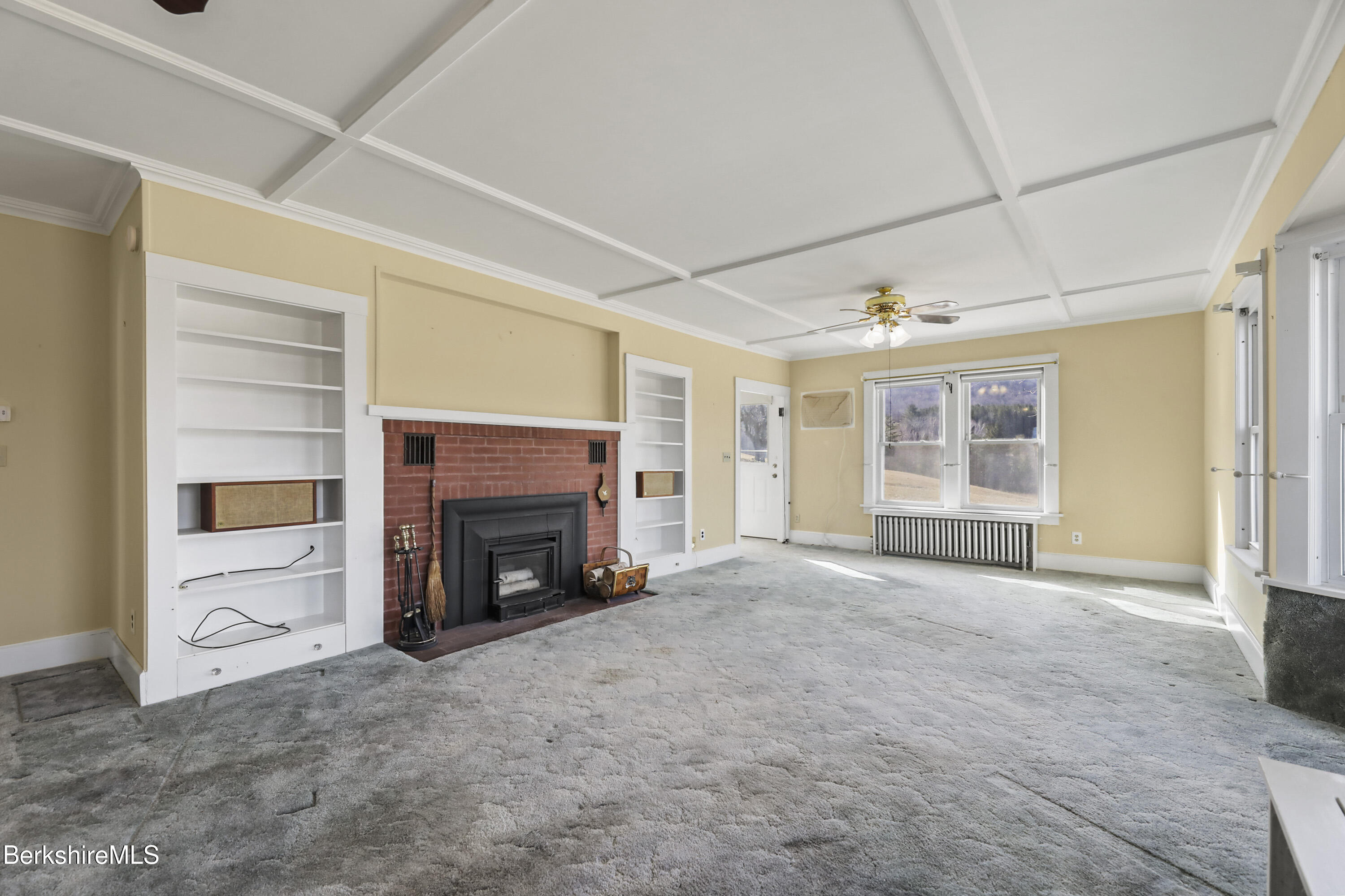860 Stratton Road Williamstown, MA 01267 - Photo 16 of 63 Living Room