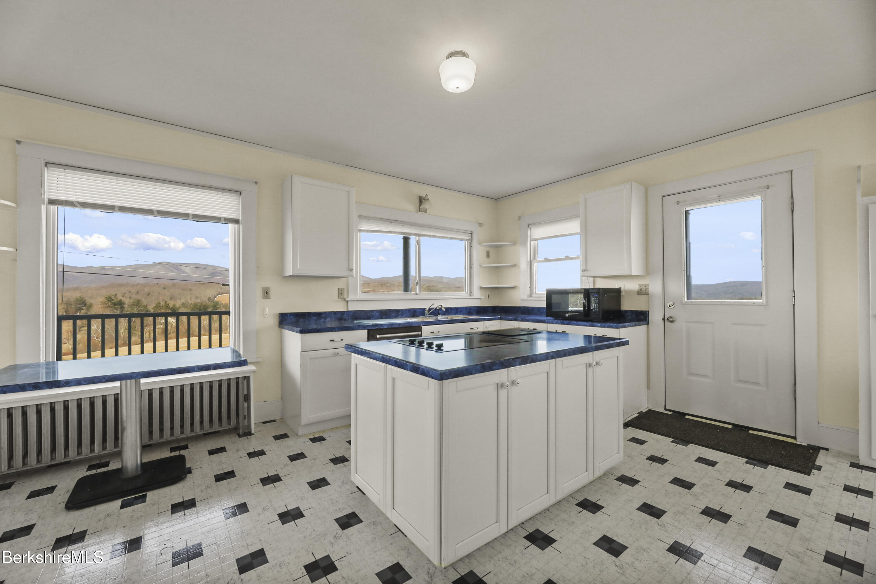 860 Stratton Road Williamstown, MA 01267 - Photo 24 of 63 Kitchen