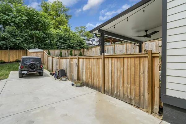 $4,950 | 409 Moore Avenue, Nashville, TN 37203
