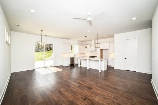 $4,950 | 409 Moore Avenue, Nashville, TN 37203