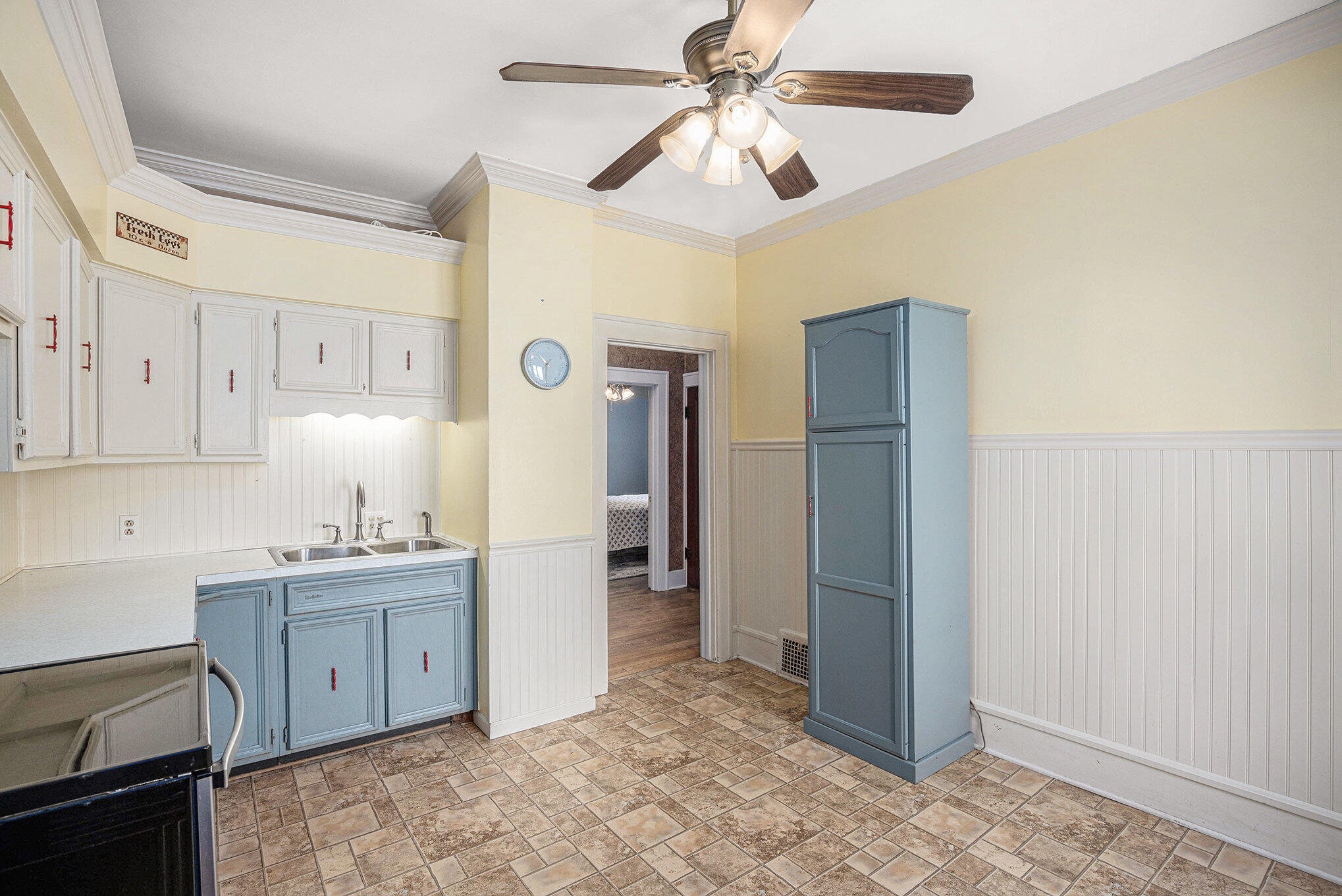 106 East Mechanic Street Yale, MI 48097 - Photo 13 of 49 Kitchen View 2