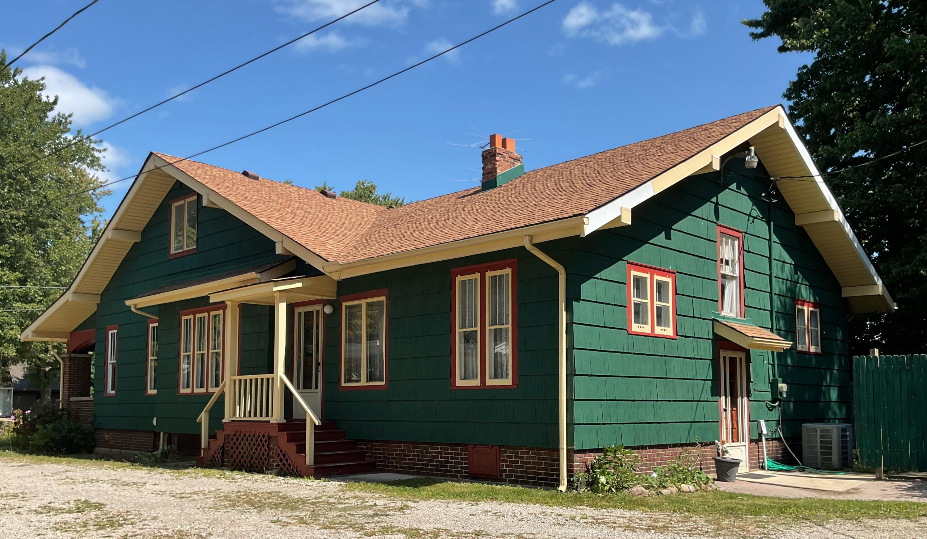 106 East Mechanic Street Yale, MI 48097 - Photo 4 of 50 Side View