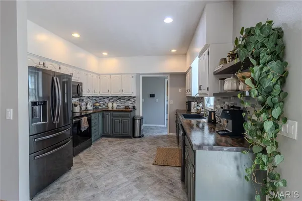 $439,000 | 16960 Lemming Lane, St. Robert, MO 65584
