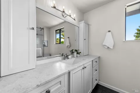$915,000 | 237 Rushmore Avenue, Petaluma, CA 94954