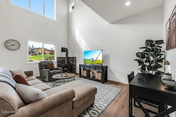 $409,500 | 103 B Chardonnay Drive, Blanchard, ID 83804