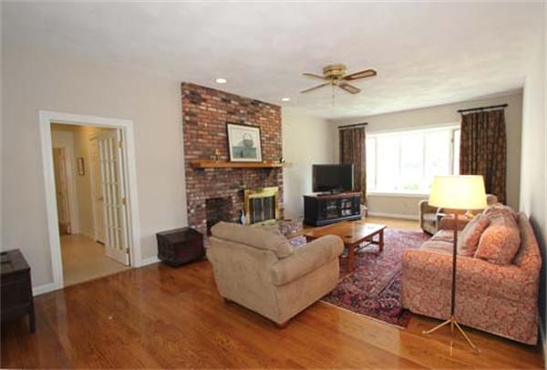 71 Fox Run Road Sudbury, MA 01776 - Photo 8 of 30