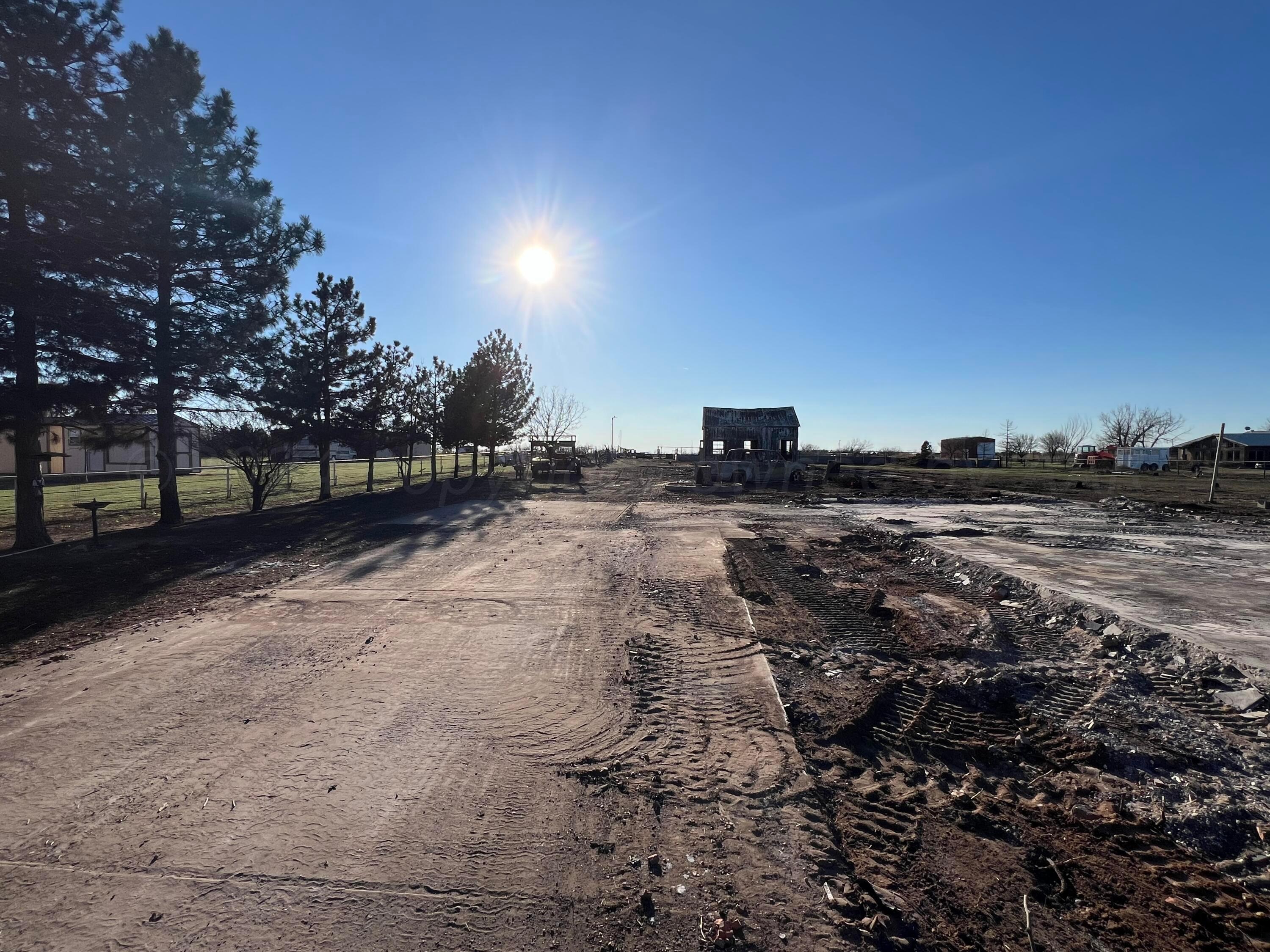 302 Milner Road Fritch, TX 79036 - Photo 10 of 12 302 Milner Rd., Borger, TX