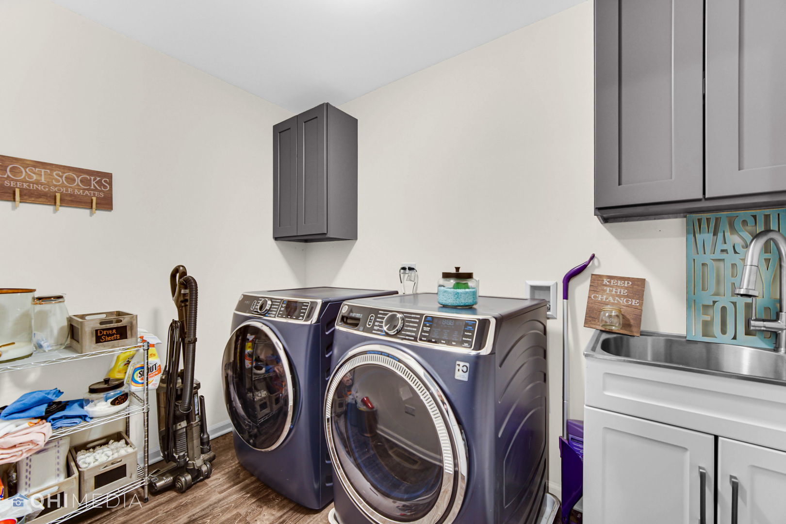 1636 Edentenny Road New Lenox, IL 60451 - Photo 14 of 19 a utility room with sink dryer and washer
