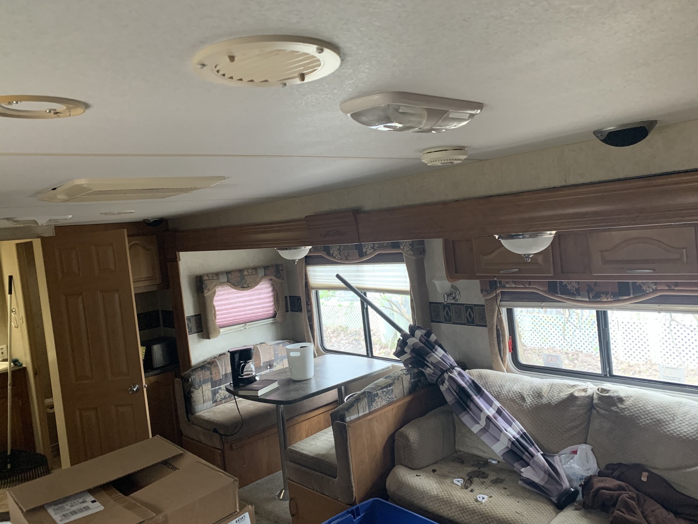 5-6 Woodhaven Sublette, IL 61367 - Photo 8 of 10 a room with furniture and window